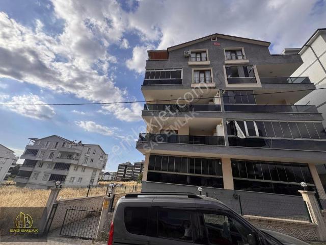 Hamitler'de Manzaralı, Geniş 2+1 Ara Kat Daire
