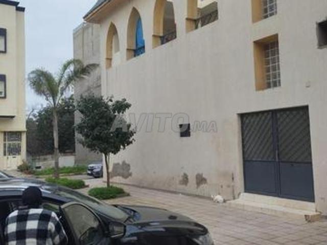 Hammam public avec appartements et local commercial
