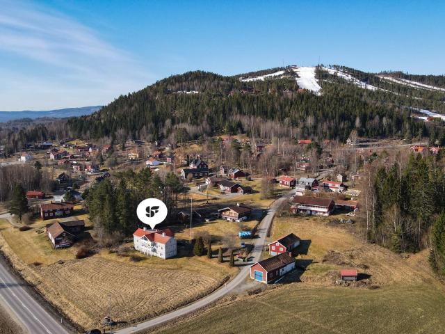 Hammarsvägen 1 A C & 2