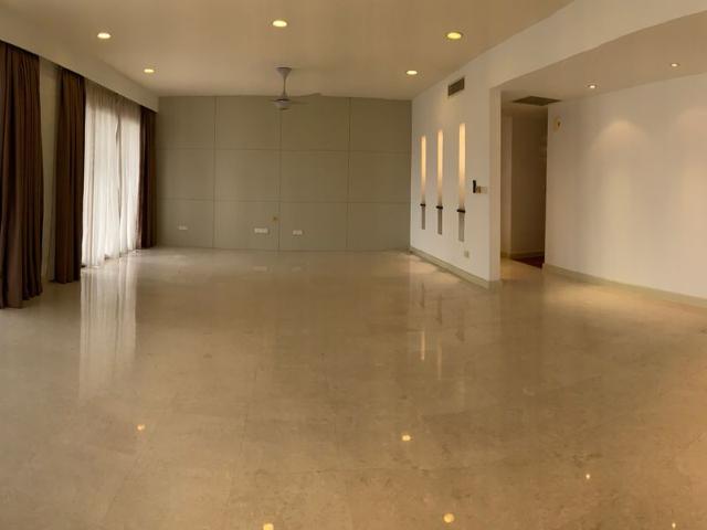 Hampshire Park Condominium