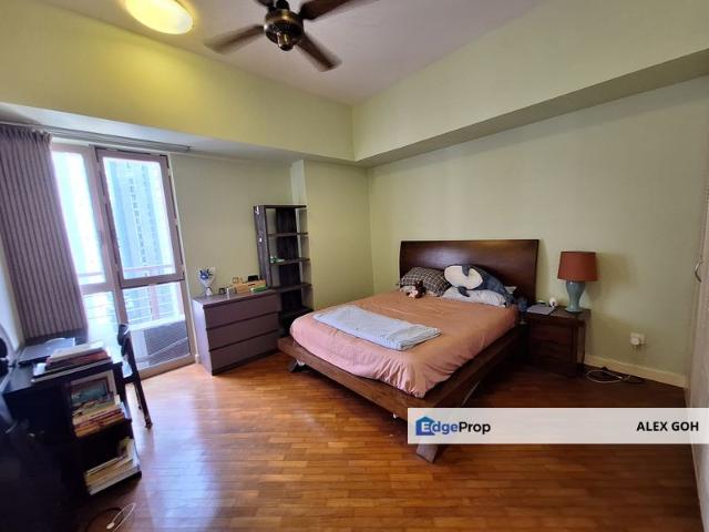 Hampshire Park Condominium