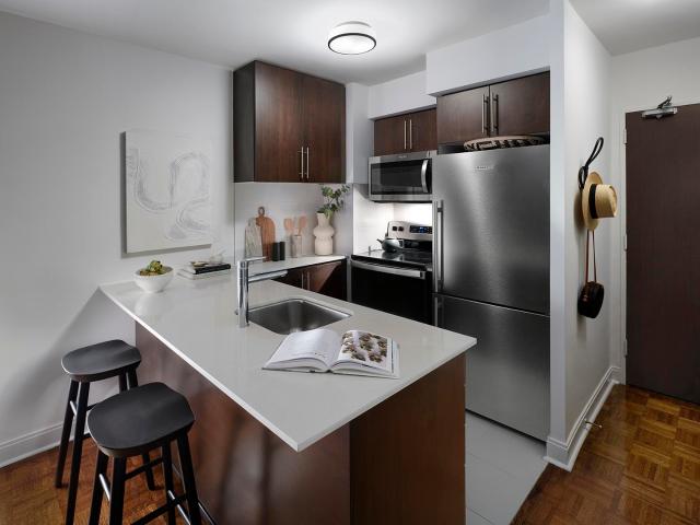 Hampton House South 1A Apartment for Rent