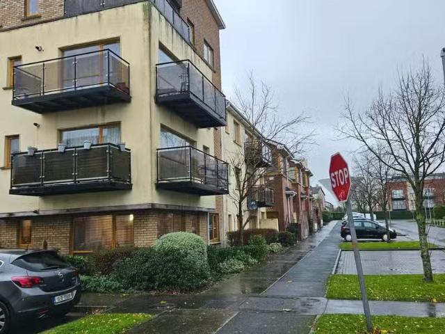 Hampton Wood Avenue, Hampton Wood, Poppintree, Dublin 11 is fo.