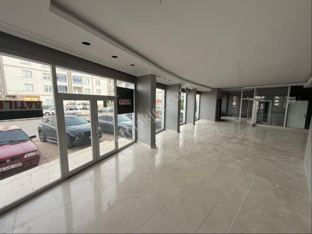 Han Gayrimenkulden Alparslan Türkeş Bulvarında 165 M² Kiralık Dükkan