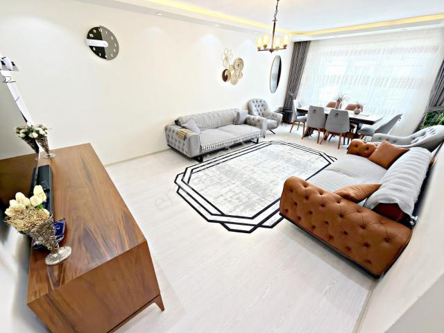 Han Gayrimenkulden Teras Balkonlu Kök Tapu 3+1 Satılık Daire