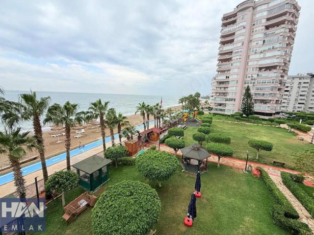 Han Emlak'tan Liparis 1'de Deniz Manzaralı Kiralık 5+1 Daire