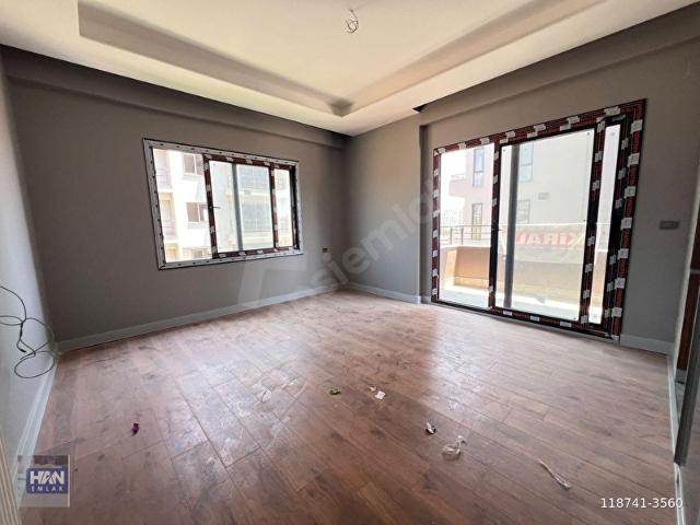 HAN EMLAK'TAN MEZİTLİ MERKEZ MAHALLESİ'NDE SATILIK 2+1 DAİRE
