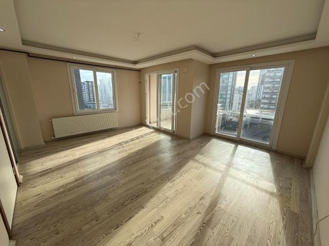 Han Emlak'tan Merkez Mah'de Doğalgazlı Kiralık Geniş 2+1