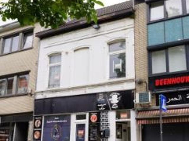 Handelshuis, met werk aan ook op de verdiepingen