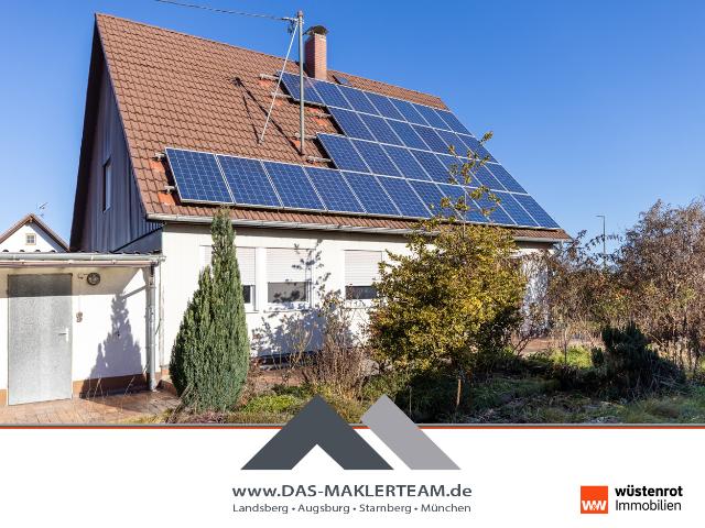 Handwerker Projekt zur Renovierung OKAL Fertighaus mit PV Anlage und Doppelgarage