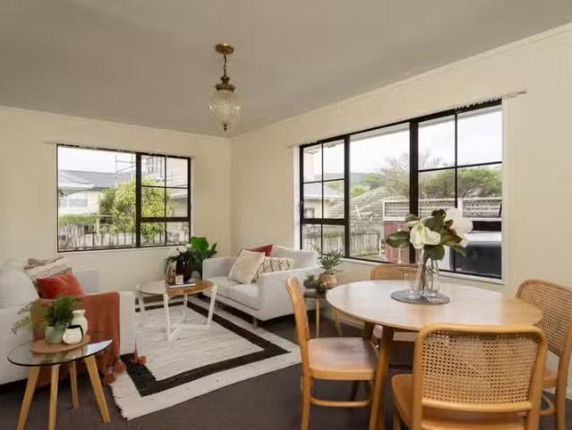 HANDY AND LOW MAINTENANCE – First National Real Estate