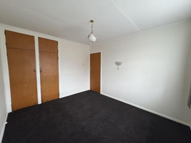 Handy, Homely Haven Near the Hospital