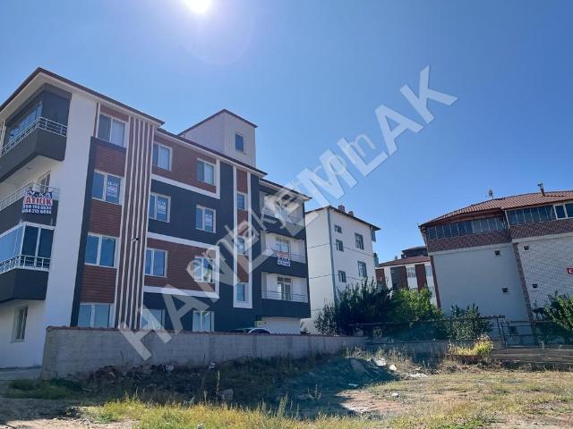 Hane Emlak'tan 2+1 Eşyalı Hazır Kiracılı Daire