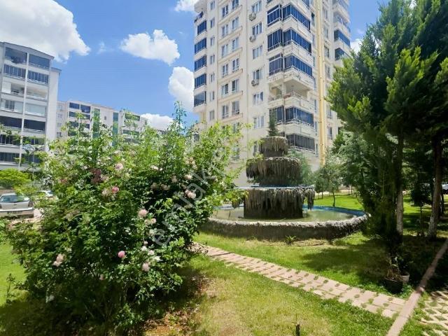 Hanedan Gyo'dan Akkent'de Sitesinde Satılık 3+1 Daire