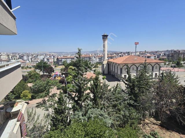 Hanedan Gyo'dan Karataş'da Kiralık 3+1 Daire