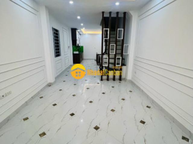 Hàng độc lạ tinh trong đê gần vành đai 4