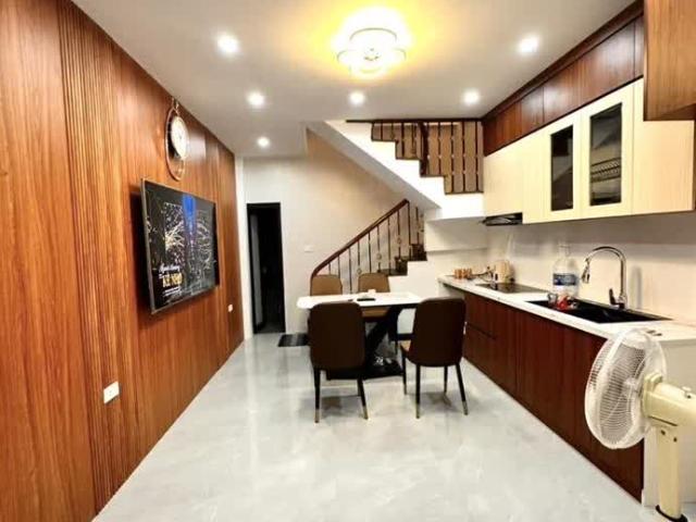 Hàng hiếm kịch độc phú đô ô tô đỗ cửa 52m2, 9.6 tỷ sổ nở hậu