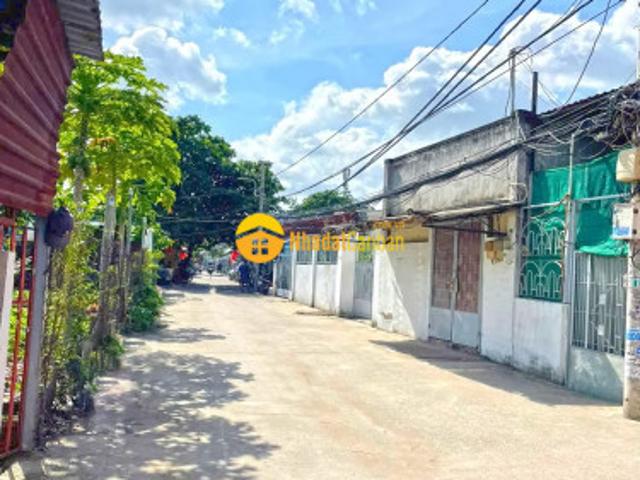 Hàng hiếm nhà 3 lầu hẻm xe hơi 803 huỳnh tấn phát, quận 7