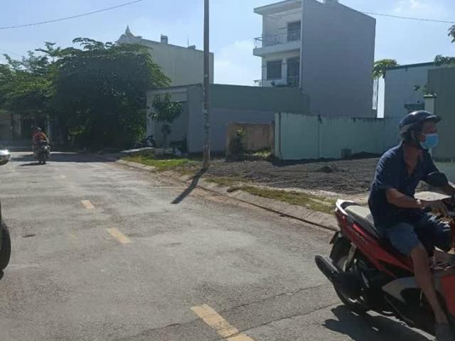 Hàng xóm gửi Nhà Mt Nguyễn Thị Huê, Bx An Sương, hocmon, chỉ 5.3 tỷ