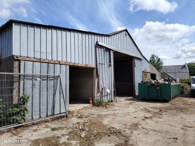 Hangar 450 m2 | terrain 2000 m2 | Plounéventer