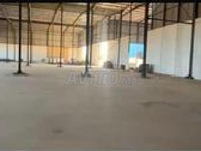 Hangar à louer