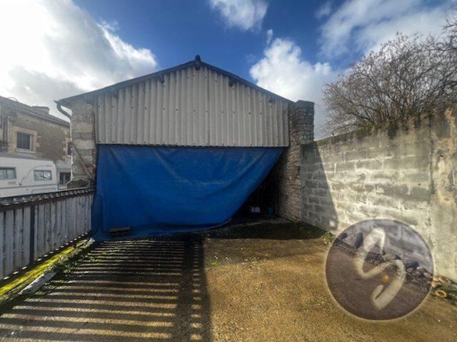 Hangar à réhabiliter en résidence principale Pamproux 79