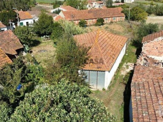 Hangar em Alcobertas de 180,00 m²