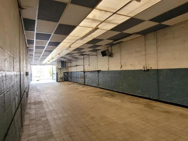 HANGAR PROFESSIONNEL