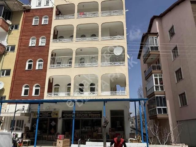 Hanife Sultan Cadde Üzeri Yapılı Masrafsız Daire