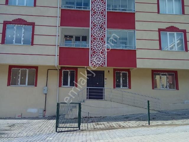 Hanönü Merkez'de 2+1 95 M2 Yüksek Giriş Sıfır İskanlı Boş Daire