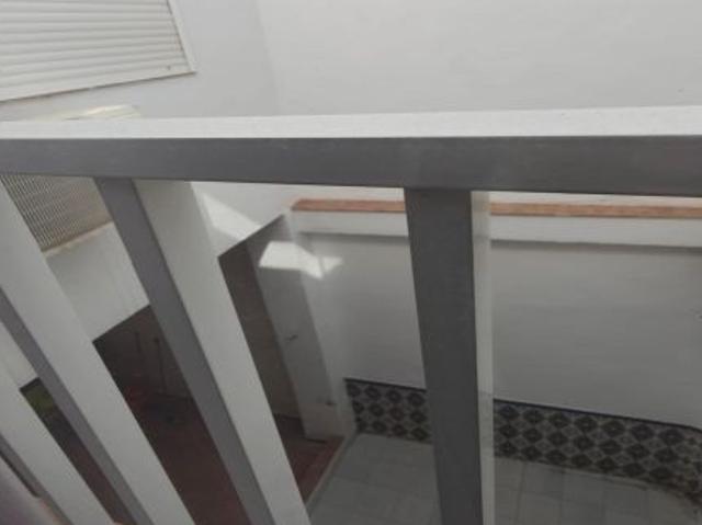 HAB EN PISO DE 2 COMPARTIR