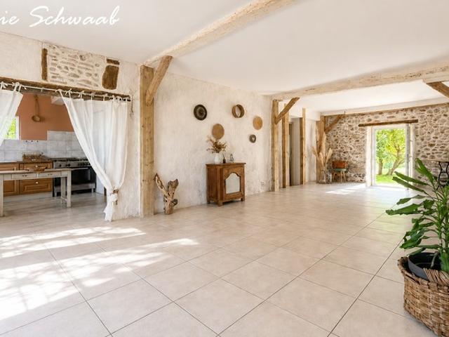 HABAS 40 MAISON RÉNOVÉE – 3 CHAMBRES – TERRASSE VUE PYRÉNÉES – TERRAIN 2000 m2
