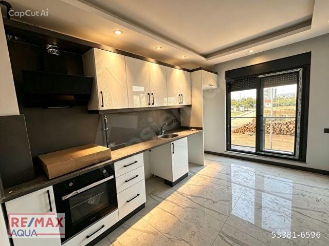 HABİBLER DE SIFIR ASANSÖRLÜ ARAKATTA LÜX DAİRE