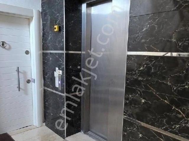 Habibler Mahallesi Tramvaya 700 Metre Eşyalı Satılık Daire