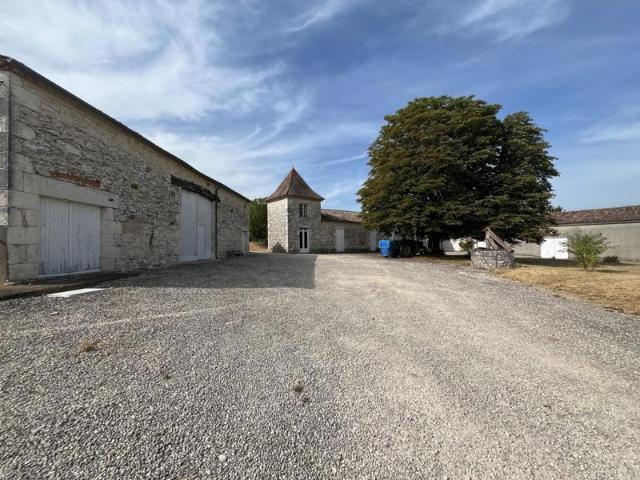 Habitation et exploitation viticole