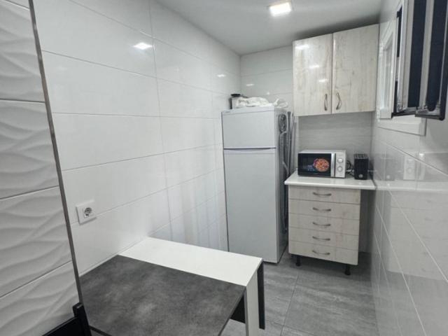 Habitación Madrid Delicias 380€ MES Ref. FGO HPD226
