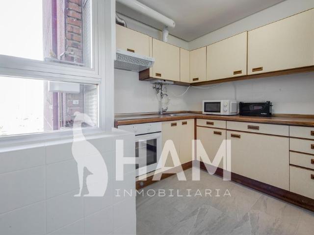 Habitación Madrid Pacífico 700€ MES Ref. RYN HSADI20