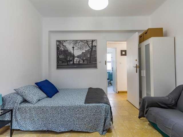 Habitación abierta en apartamento de 5 dormitorios en Ciutat Vella, Valencia