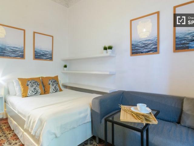 Se alquila habitación en La Dreta de l'Eixample, Barcelona