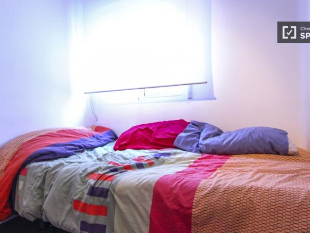 Habitación acogedora en piso compartido en Benimaclet, Valencia