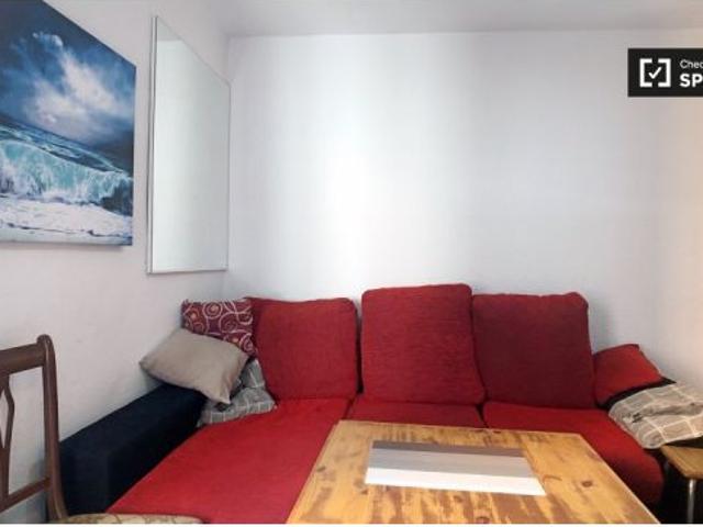 Habitación amueblada en un apartamento de 3 dormitorios en Casa de Campo