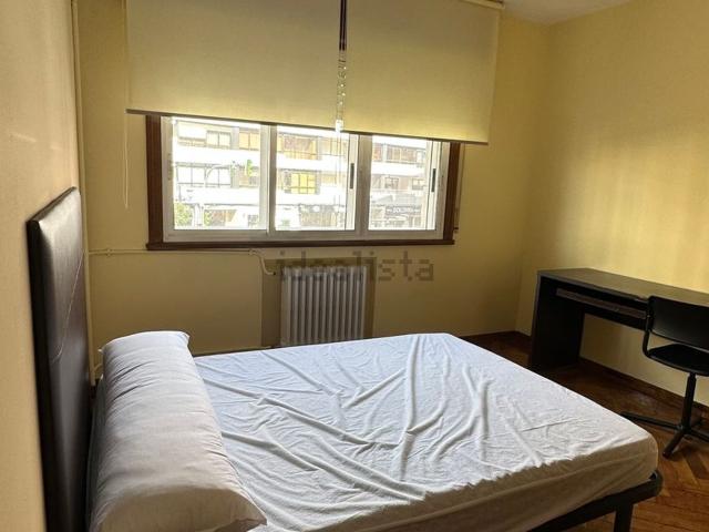 Habitación, Camelias Pi y Margall, Vigo