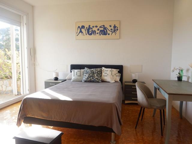 Habitación, Castelldefels