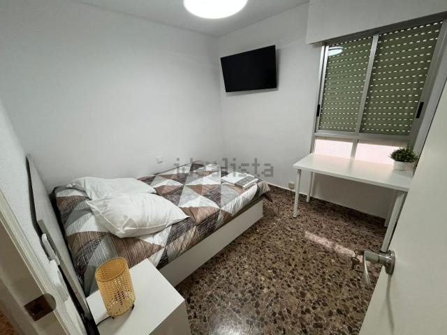 Habitación, Ciudad de Asís, Alicante / Alacant