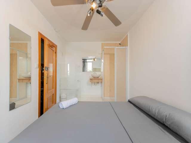 Habitación compartida de 7 habitaciones en La Carrasca, Valencia