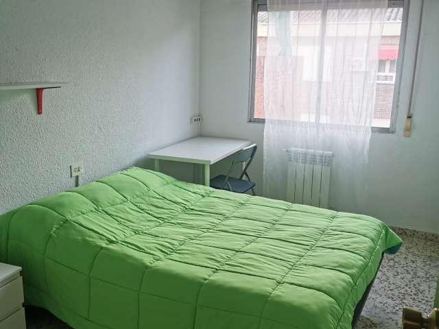 Habitación compartida de 4 habitaciones en Camino de Ronda, Granada