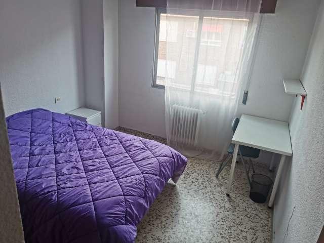 Habitación compartida de 4 habitaciones en Camino de Ronda, Granada