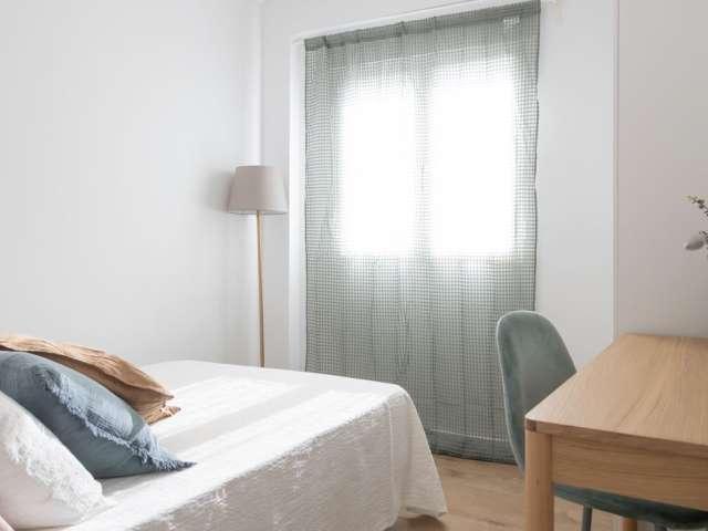 Habitación compartida de 4 habitaciones en Numancia, Madrid