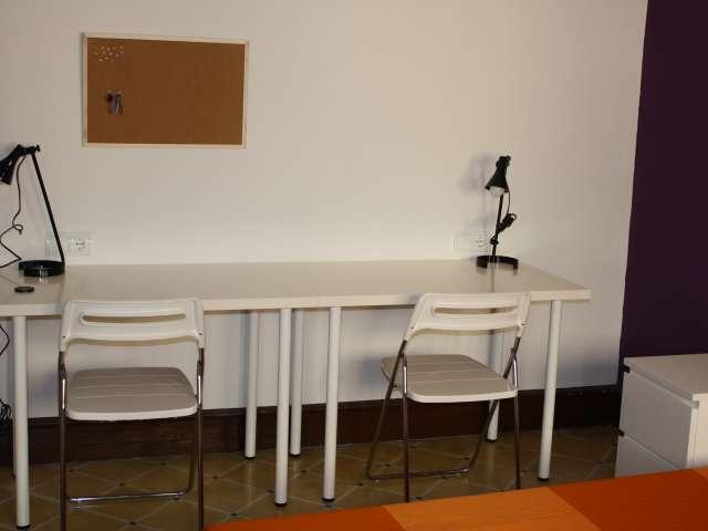 Habitación en piso compartido en alquiler en El Gótico, Barcelona