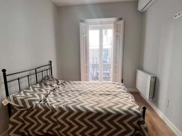 Habitación compartida en alquiler en Embajadores, Madrid